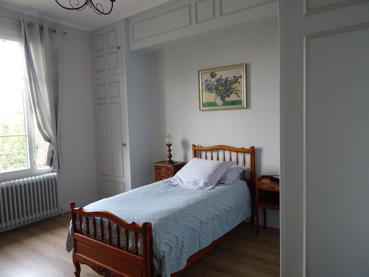 Chez Sylvie Hotel Sainte-Foy-lès-Lyon Eksteriør billede